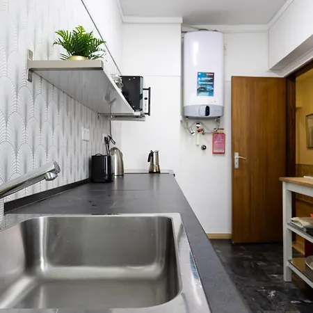 Cacilhas Amazing View Of Lisbon Close To Caparica アルマダ