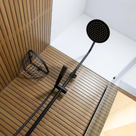 Cacilhas Amazing View Of Lisbon Close To Caparica