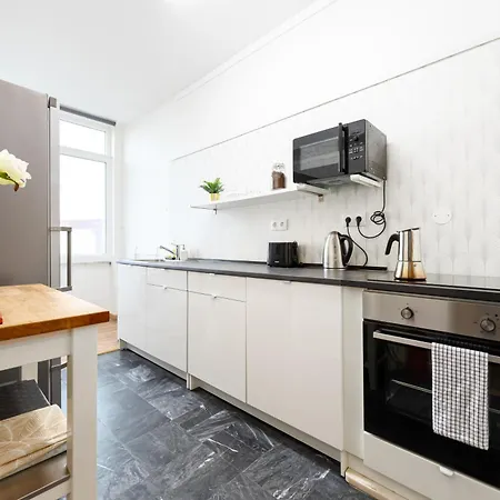 Cacilhas Amazing View Of Lisbon Close To Caparica アパート *