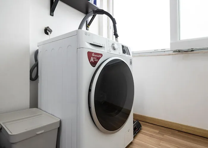 Cacilhas Amazing View Of Lisbon Close To Caparica